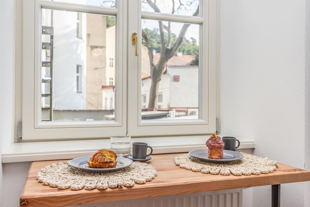 Cozy Quiet New Apartment In Karlin Square Прага Екстериор снимка